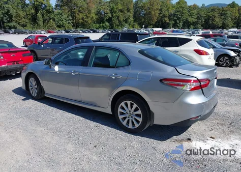 2020 Toyota Camry Le из США, поврежденный, VIN 4T1C11AK1LU865391